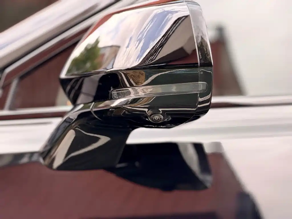Cadillac XT5 2025 — фото 10