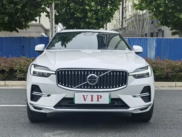 Volvo XC60 Plug-In Hybrid 2024