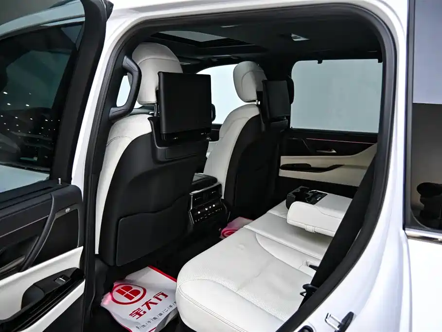 Lexus LX 2024 — фото 11