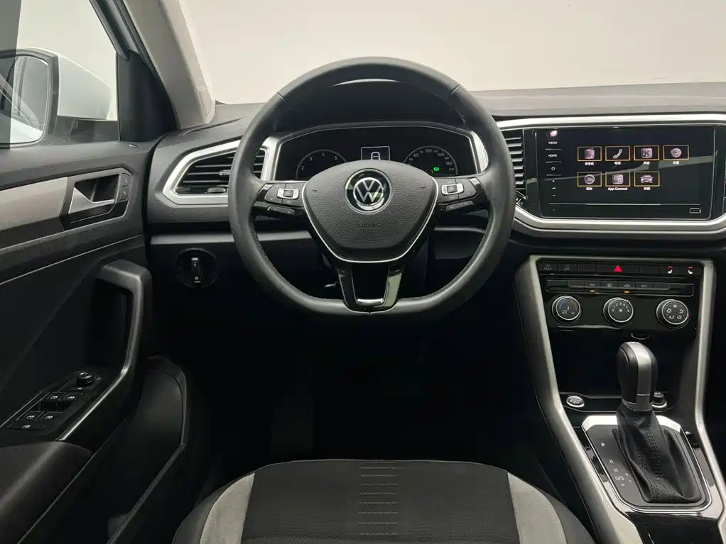 Volkswagen T-Roc 2022 — фото 16