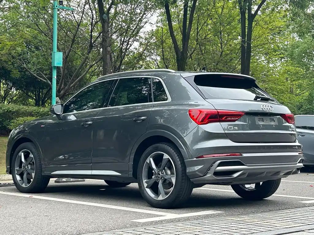 Audi Q3 2022 — фото 10