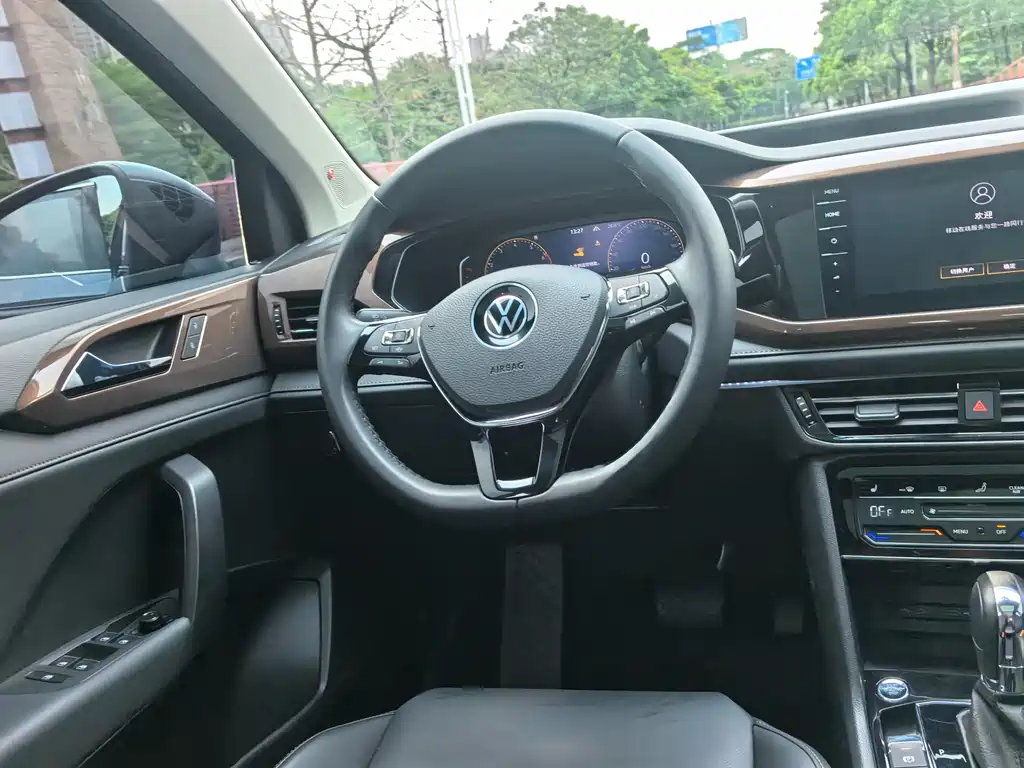 Volkswagen Tuyue 2021