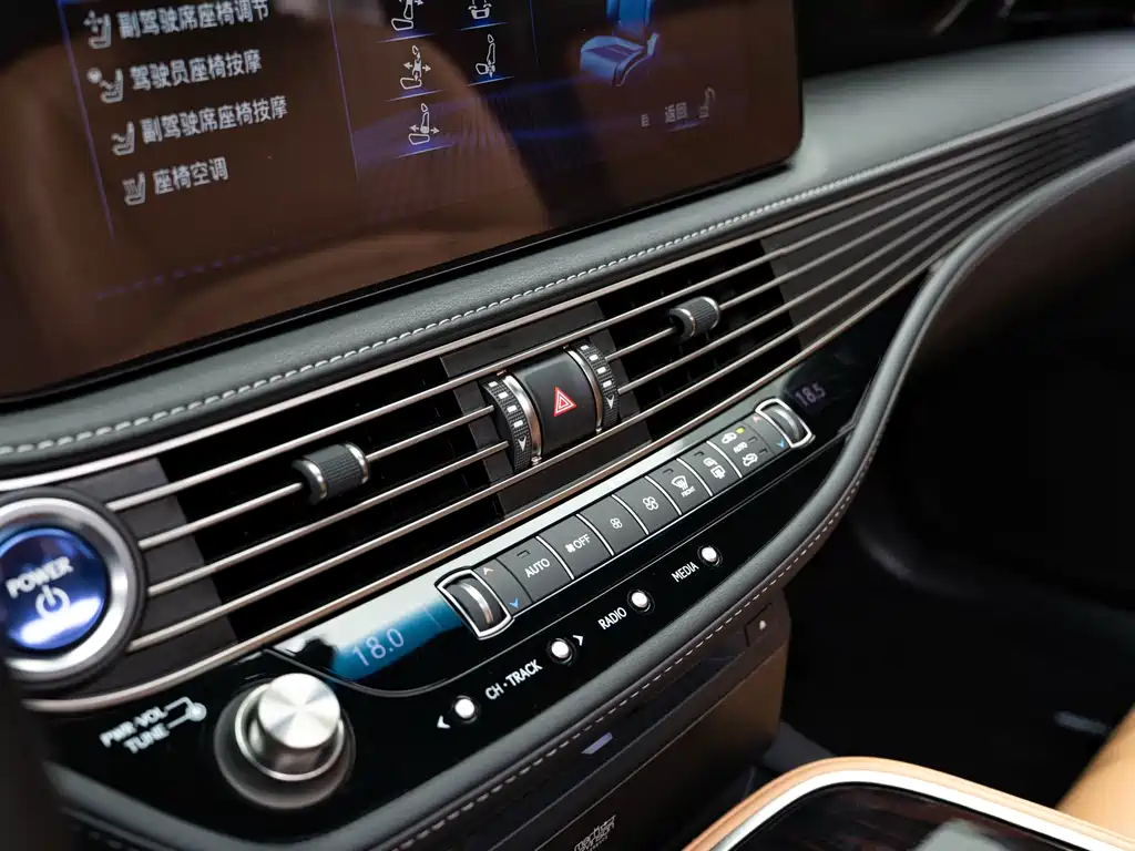 Lexus LS 2021 — фото 16