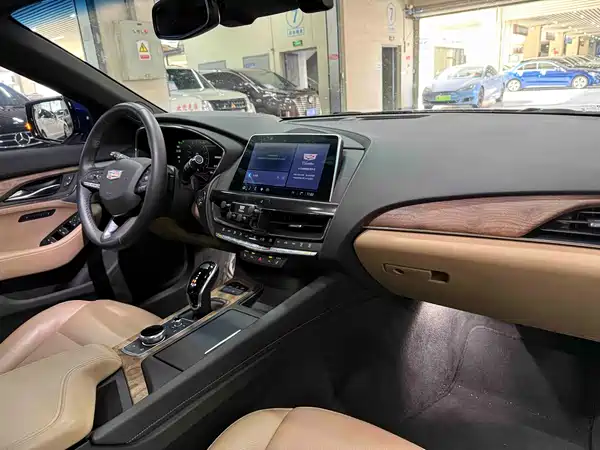 Cadillac CT5 2023