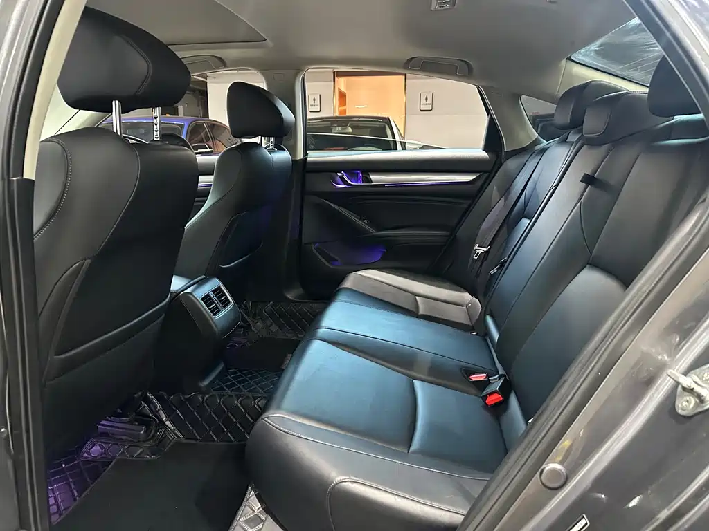 Honda Accord 2020 — фото 12