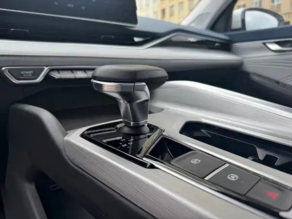 Geely Xingrui 2022