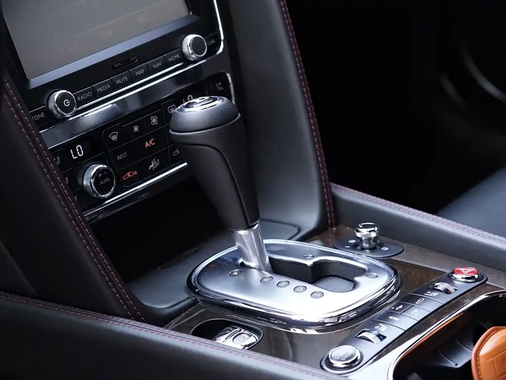 Bentley Continental 2013 — фото 7