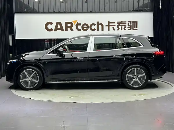 Mercedes-Benz EQS SUV 2026