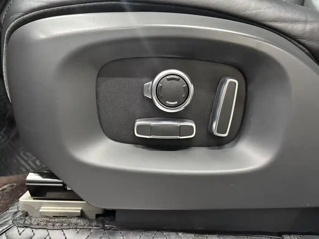 Land Rover Range Rover 2017 — фото 21
