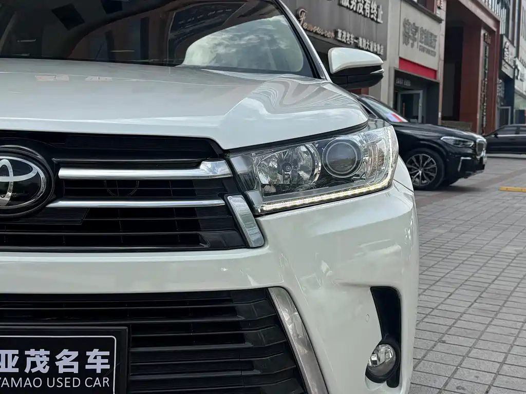 Toyota Highlander 2018 — фото 4