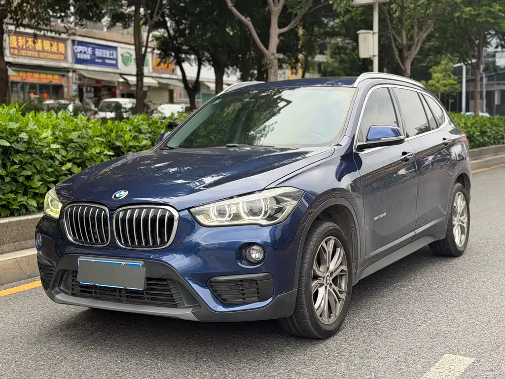 BMW X1 2018 — фото 1