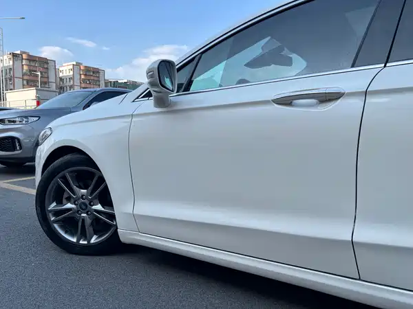 Ford Mondeo 2016