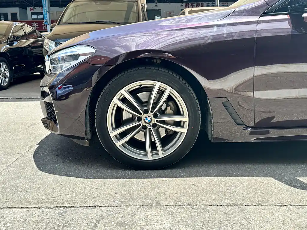 BMW 6 Series GT 2019 — фото 18