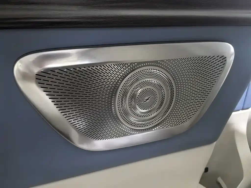 Mercedes-Benz Vito 2023 — фото 13