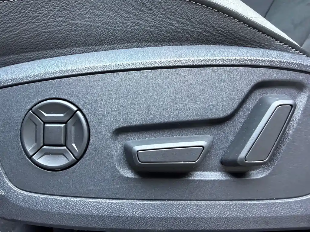 Audi Q3 2023 — фото 11