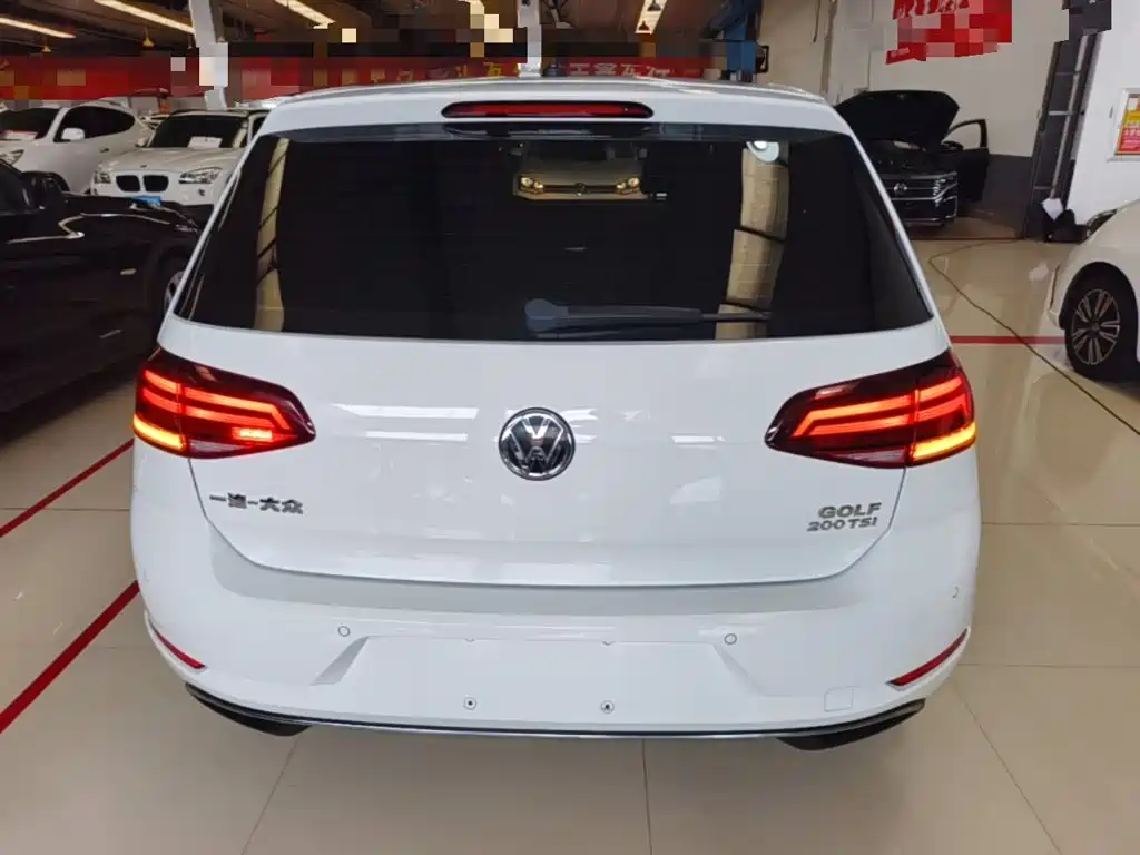 Volkswagen Golf 2020