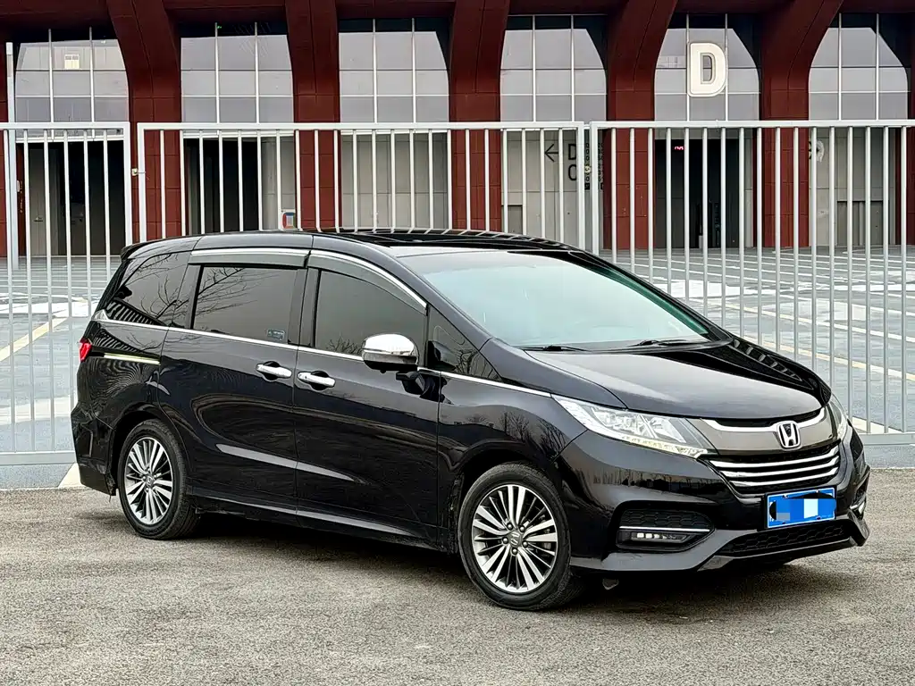 Honda Odyssey 2019 — фото 3