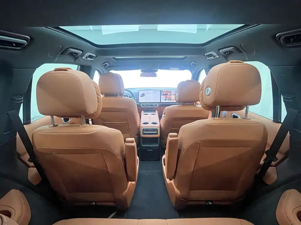 Li Auto Li L8 2024