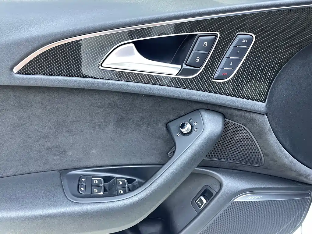 Audi S6 2016 — фото 12