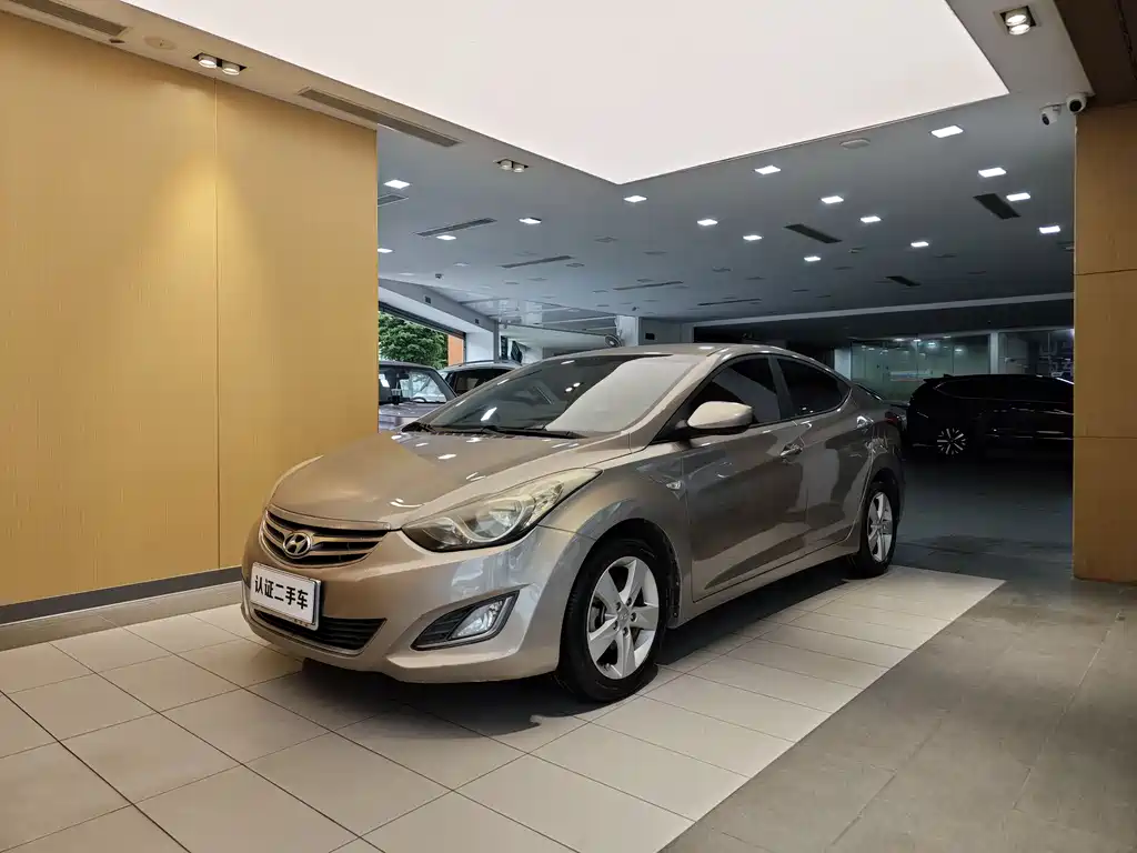 Hyundai Elantra 2014