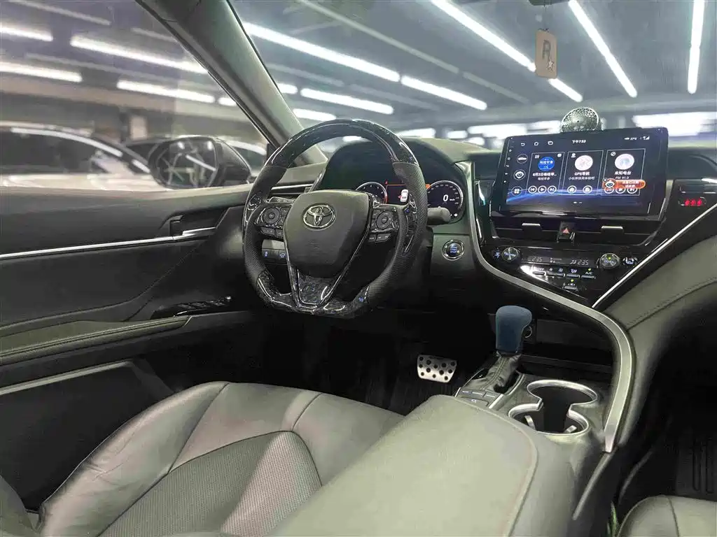 Toyota Camry 2022 — фото 15
