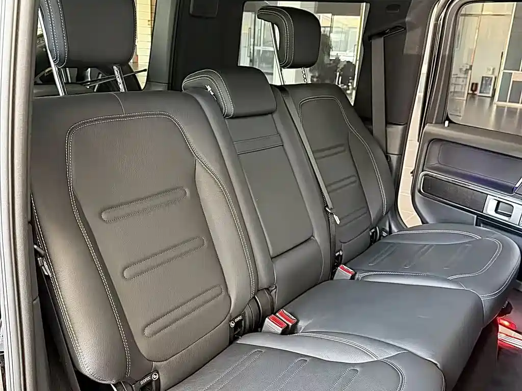 Mercedes-Benz G-Class 2024 — фото 12