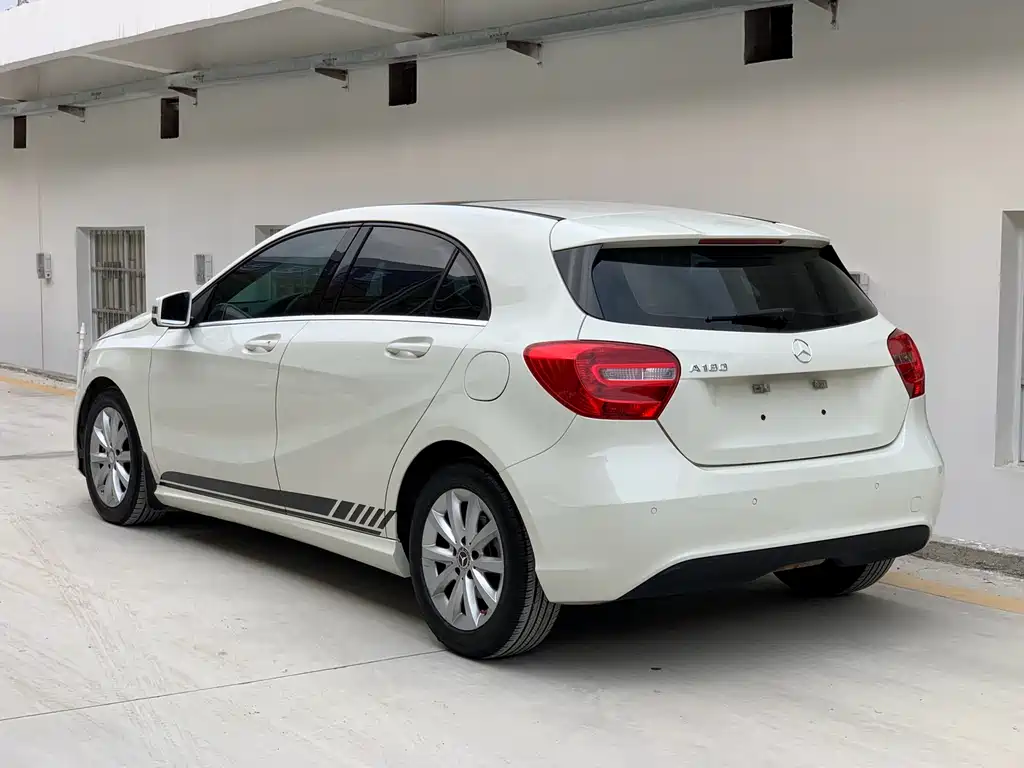 Mercedes-Benz A-Class 2014 — фото 11