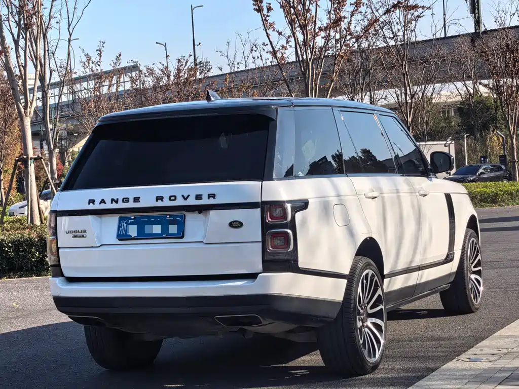 Land Rover Range Rover 2017 — фото 6