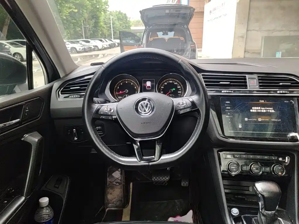 Volkswagen Tiguan L 2020 — фото 17