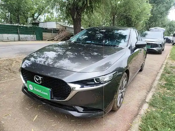 Mazda 3 Axela 2020