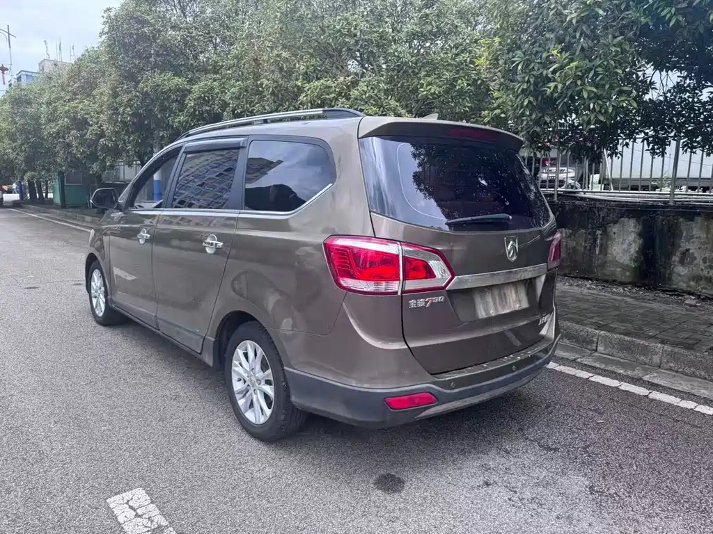 Baojun 730 2014