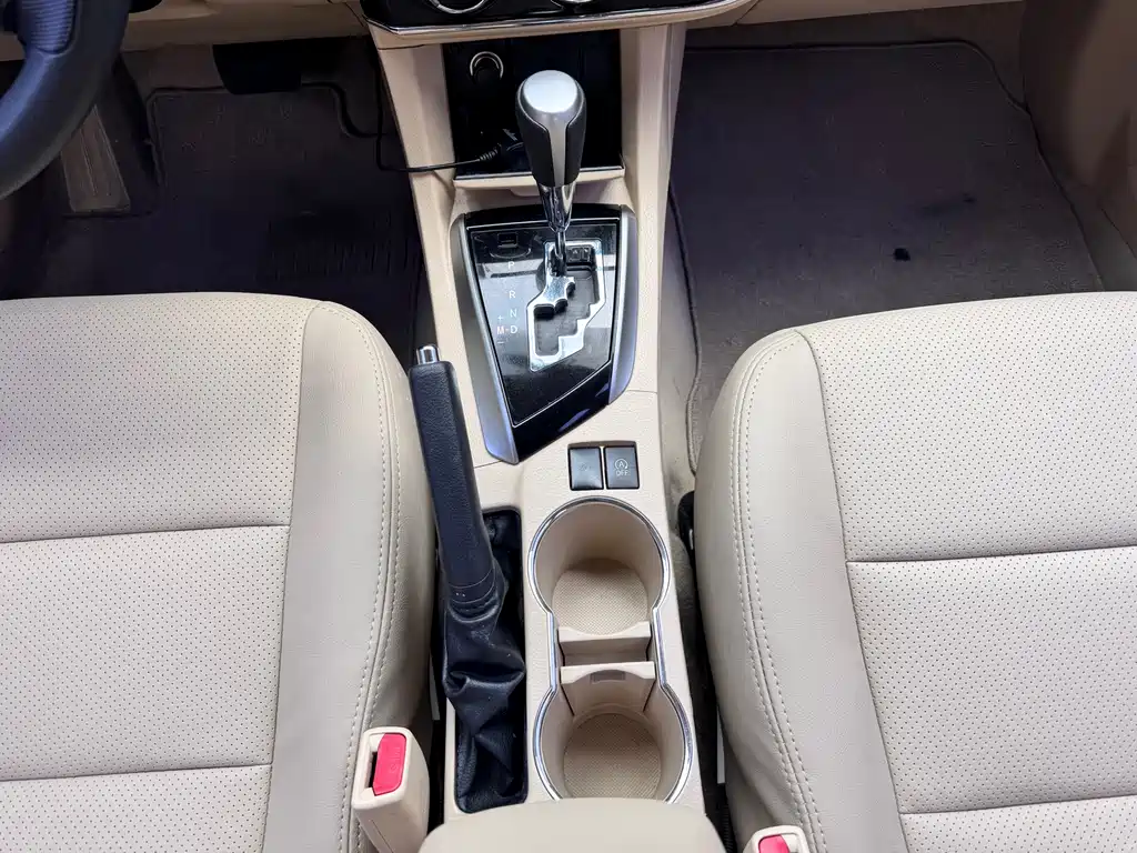 Toyota Corolla 2017 — фото 11