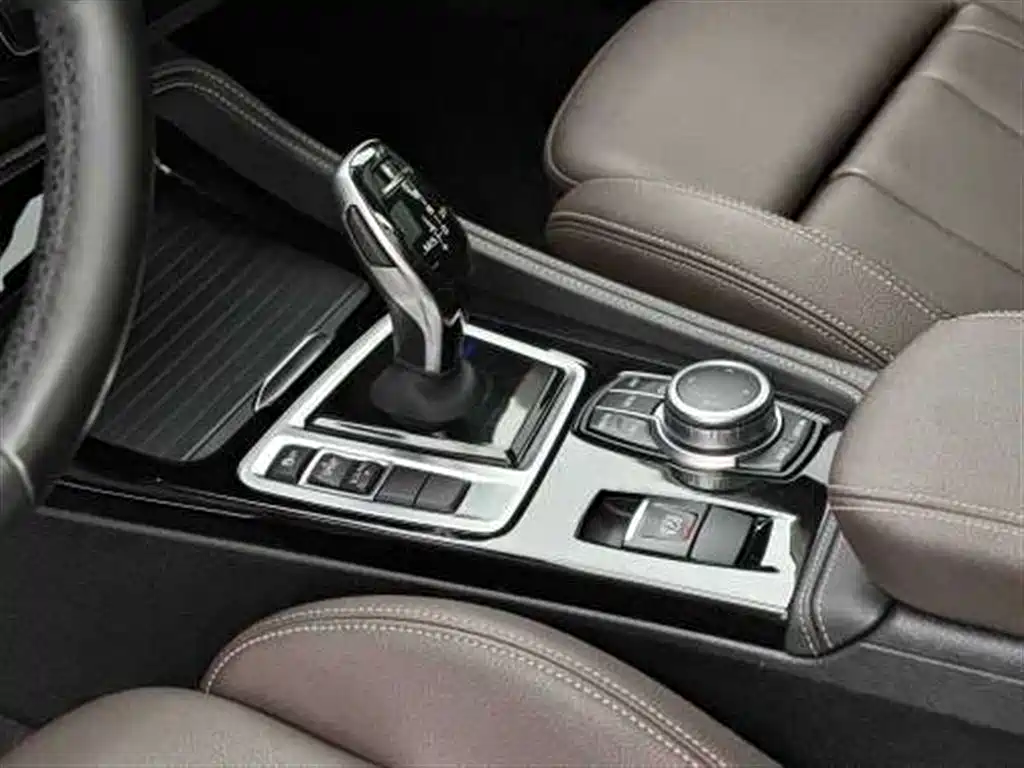 BMW 1 Series 2021 — фото 13
