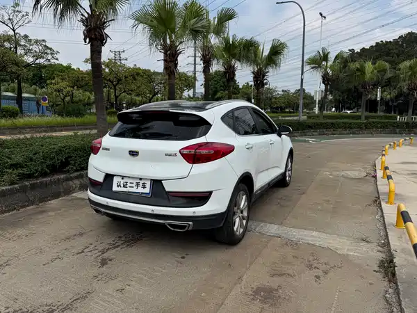 Geely Emgrand GS 2018