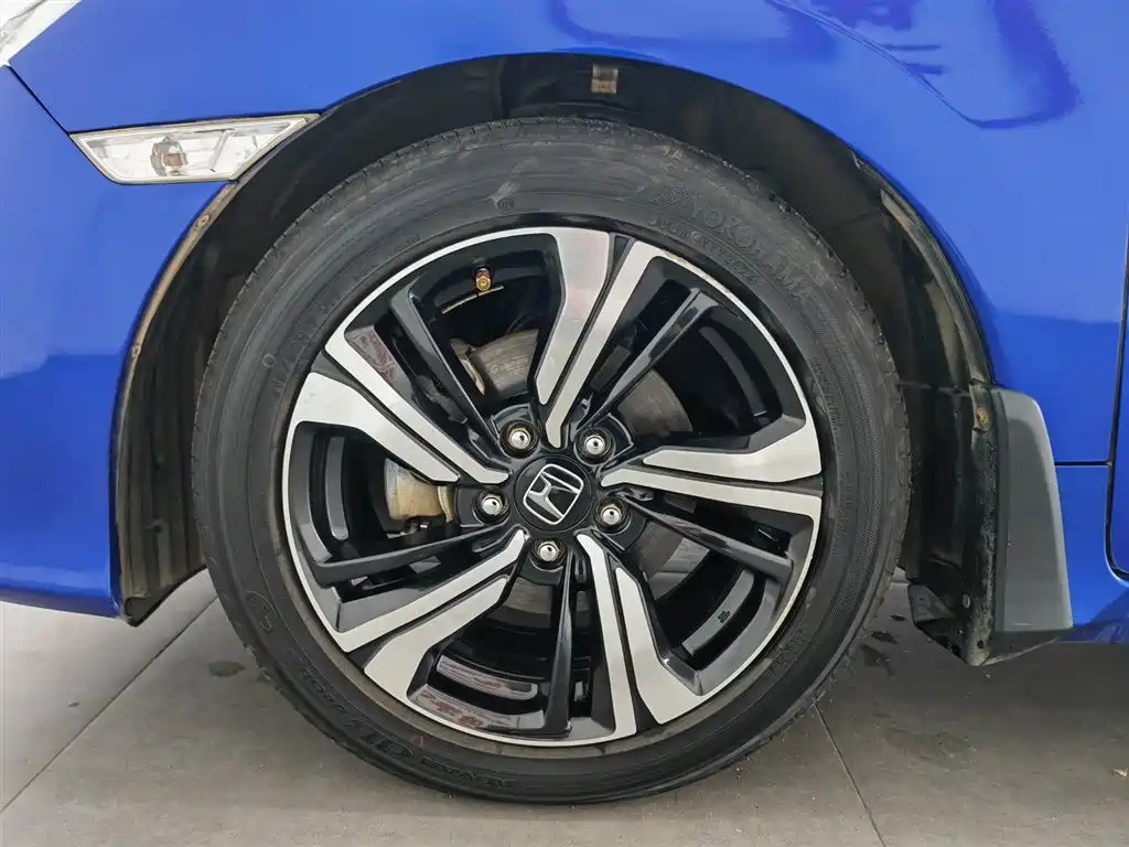 Honda Civic 2016 — фото 17