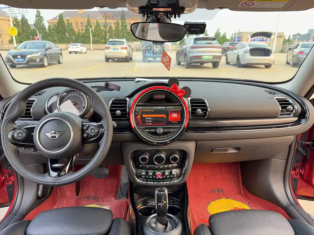 MINI Clubman 2019 — фото 9