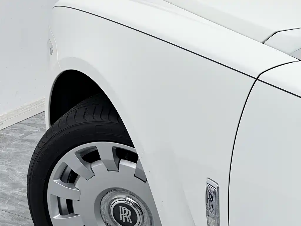 Rolls-Royce Ghost 2014 — фото 10