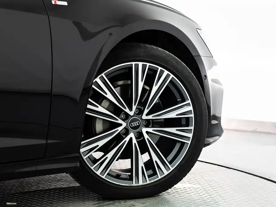 Audi A6L 2023 — фото 21
