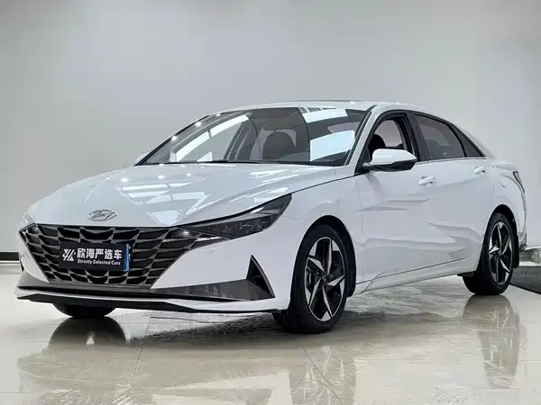 Hyundai Elantra 2023