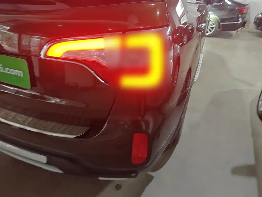 Kia Sorento 2015 — фото 8