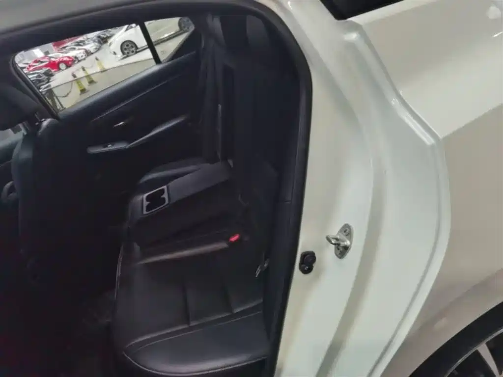 Nissan Sylphy 2019 — фото 17