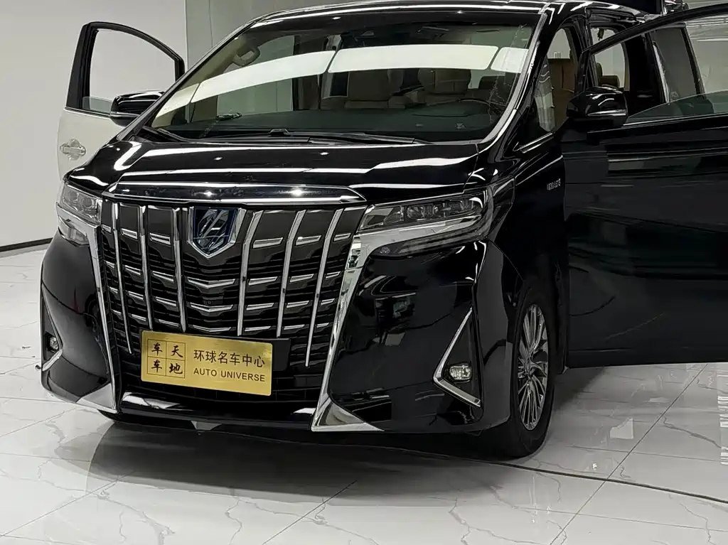 Toyota Alphard 2023 — фото 2
