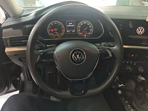 Volkswagen Passat 2020