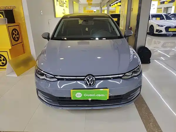 Volkswagen Golf 2021