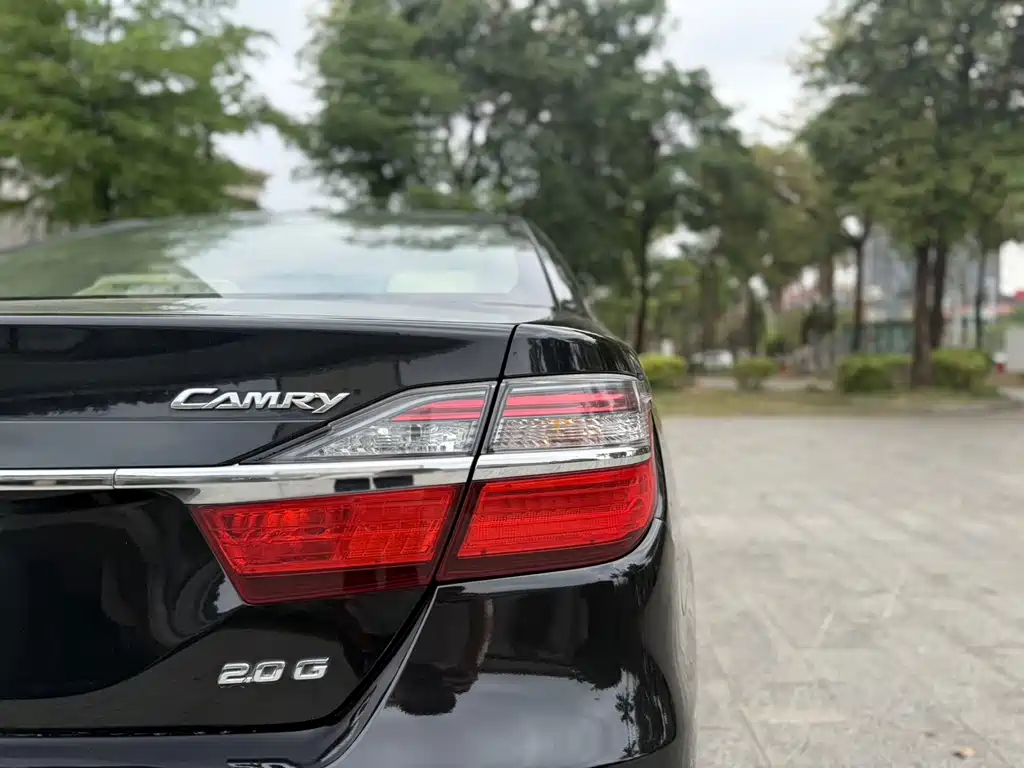 Toyota Camry 2016 — фото 17