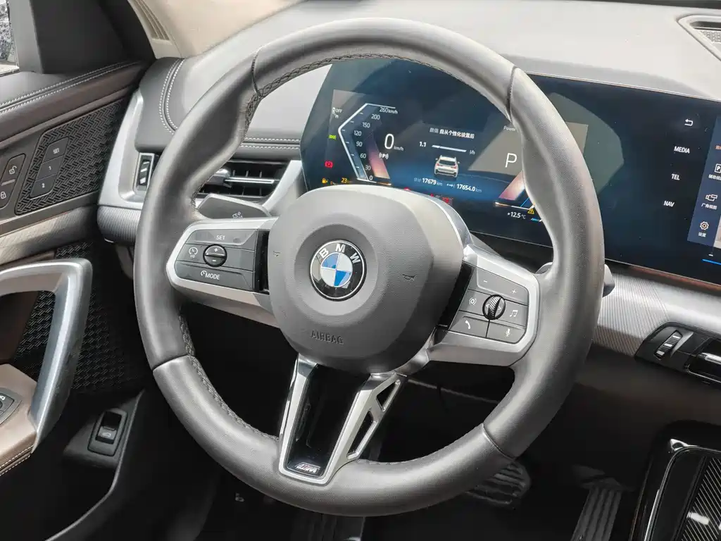 BMW X1 2024 — фото 11