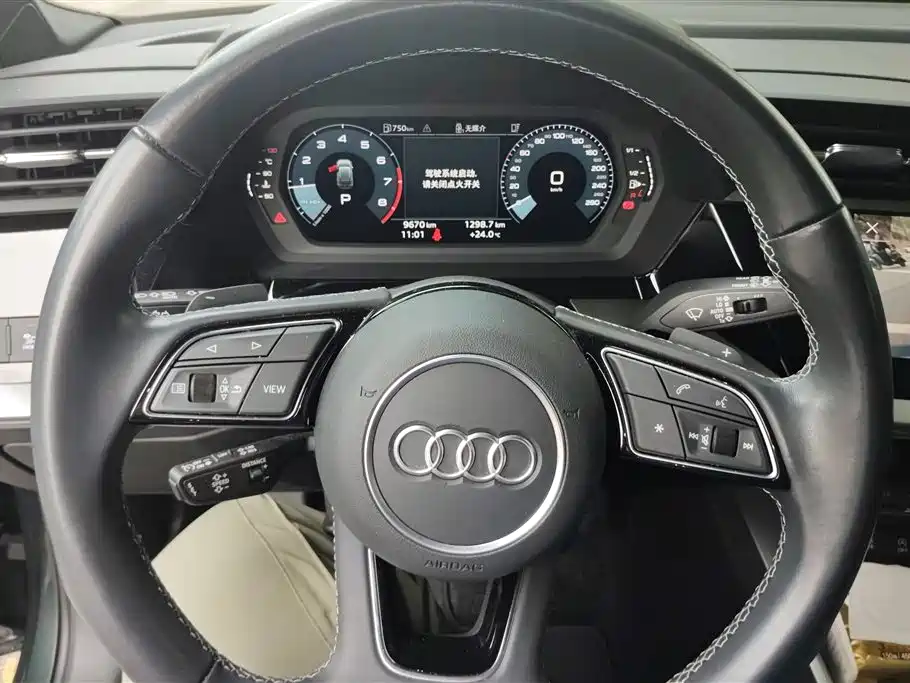 Audi A3 2024 — фото 15