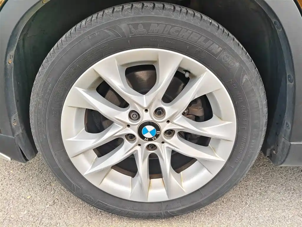 BMW X1 2015 — фото 6