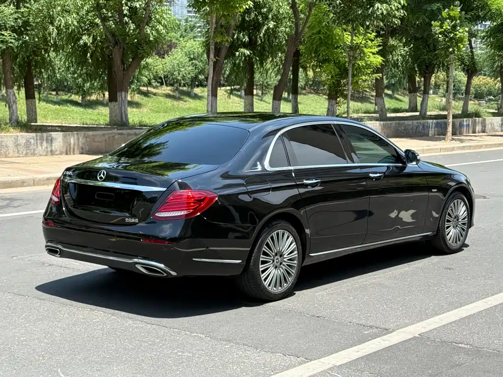 Mercedes-Benz E-Class 2020 — фото 4