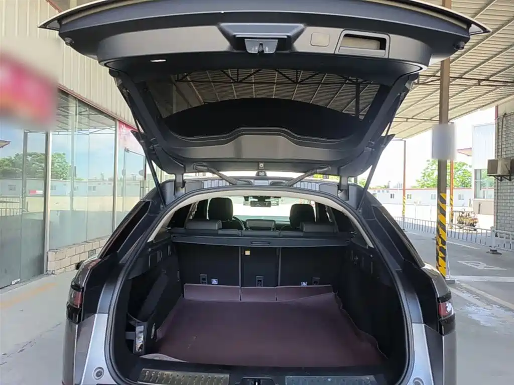 Land Rover Velar 2021 — фото 18